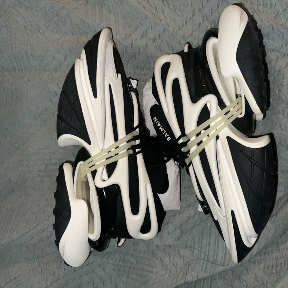 Balmain Unicorn Black and White Low-Top Sneakers Size 44